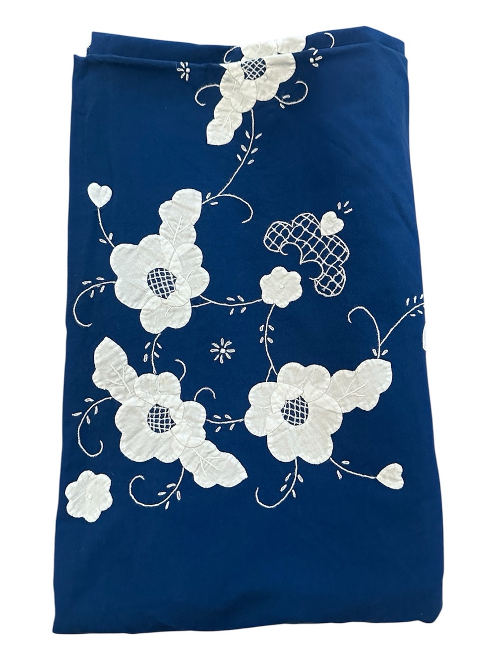 VTG Handmade Tablecloth Blue White Floral Appliqué Embroidered Design 78" x 62"